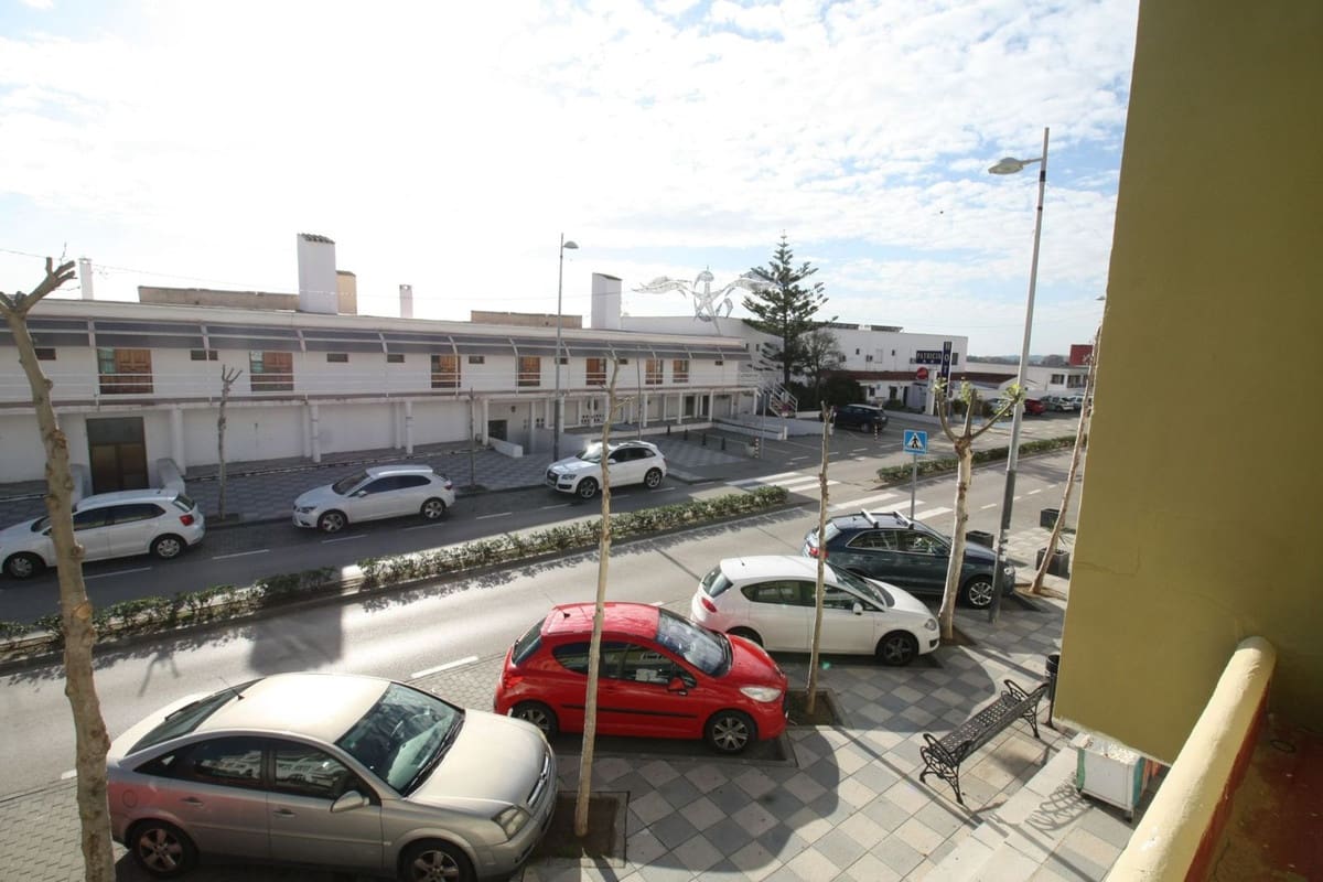 Business for sale in Torreguadiaro - € 1,100,000 (Ref: 8617587)