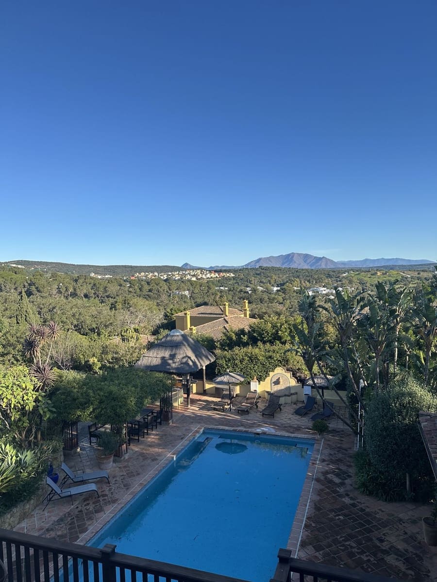 6 bedroom Villa for sale in Sotogrande - € 2,250,000 (Ref: 8742767)