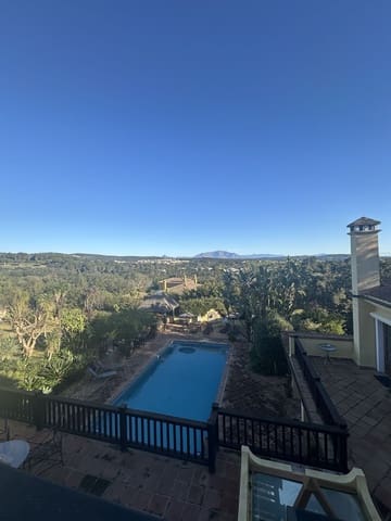 Chalet de 6 habitaciones en Sotogrande Alto, San Roque en venta - 2.250.000 € (Ref: 8742767)