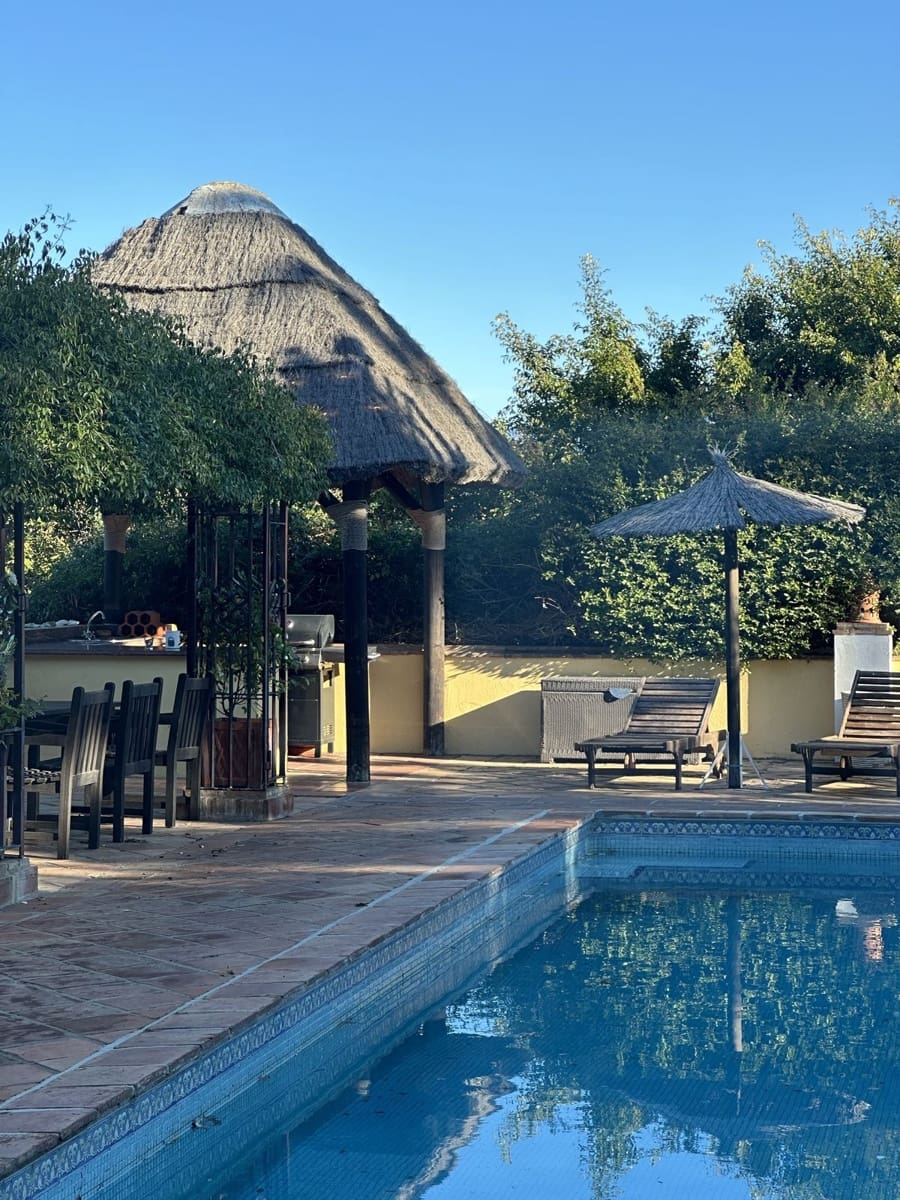 6 bedroom Villa for sale in Sotogrande - € 2,250,000 (Ref: 8742767)