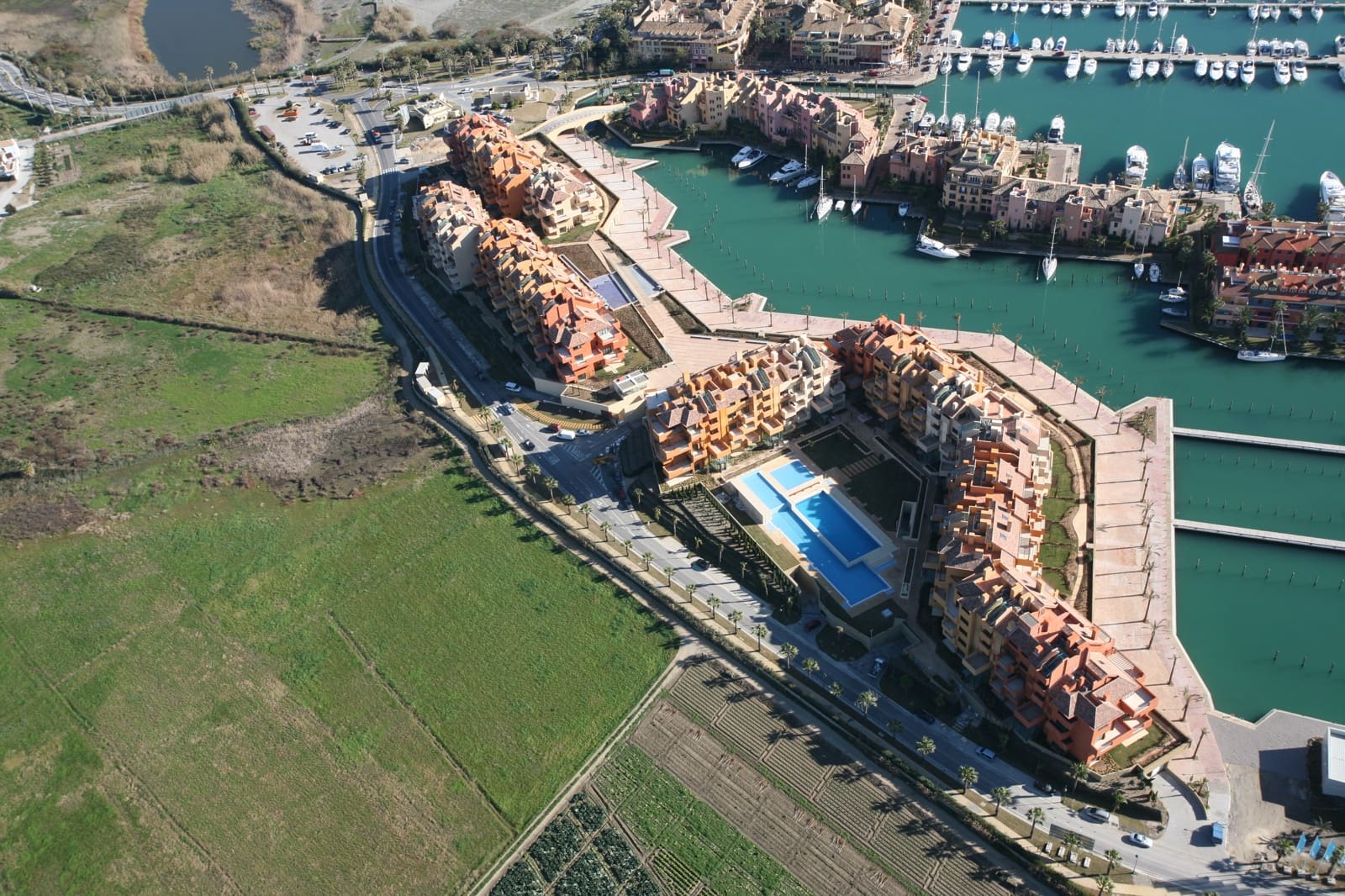 Erhverv til salg i Sotogrande - € 450.000 (Ref: 8887019)