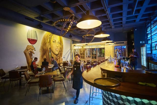 Erhverv til salg i Sotogrande Costa, San Roque - € 450.000 (Ref: 8887019)