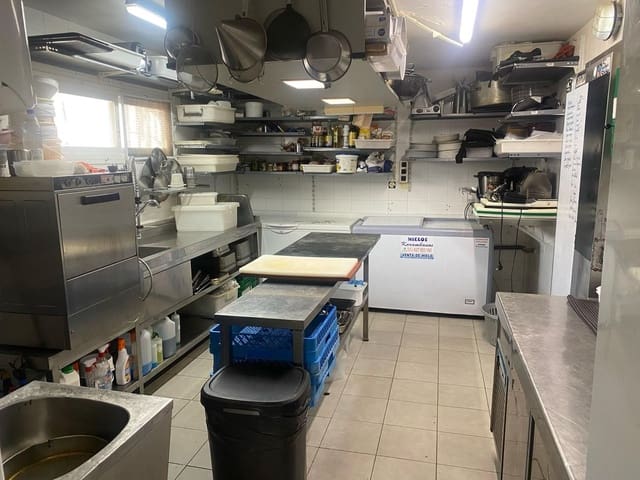 Restaurang/Bar till salu i Torreguadiaro, San Roque - 250 000 € (Ref: 9000296)