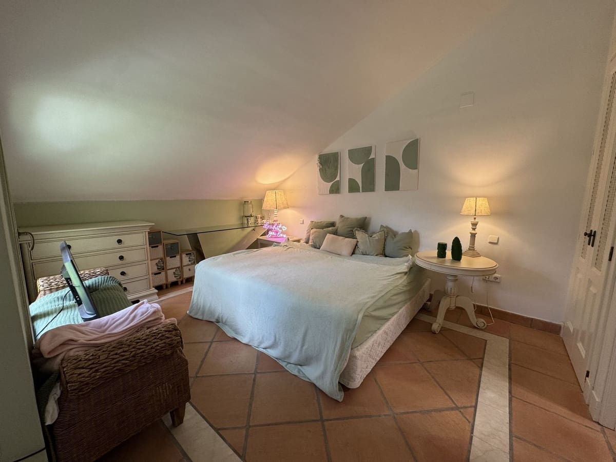 3 soveværelse Byhus til salg i Sotogrande - € 850.000 (Ref: 9076660)