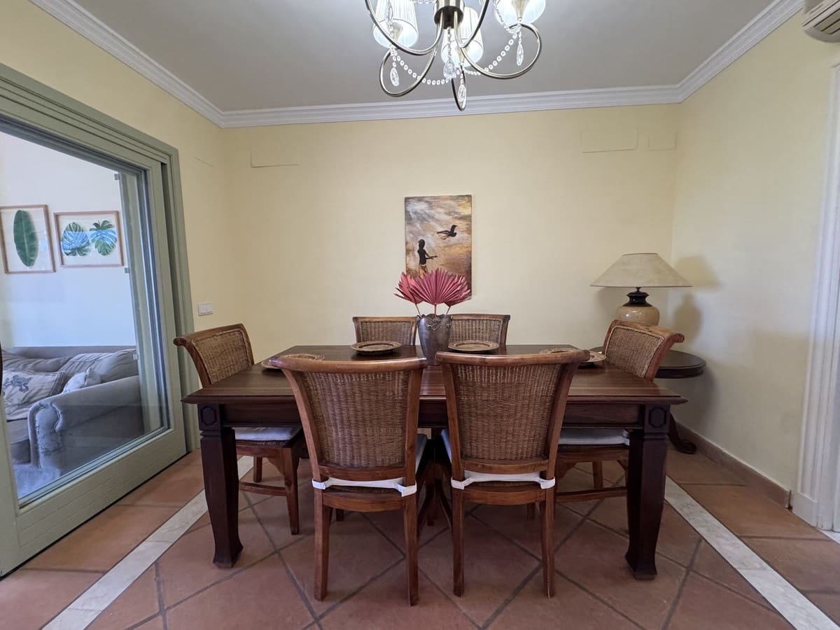 3 sypialnia Dom na sprzedaż w Sotogrande - 850 000 € (Ref: 9076660)