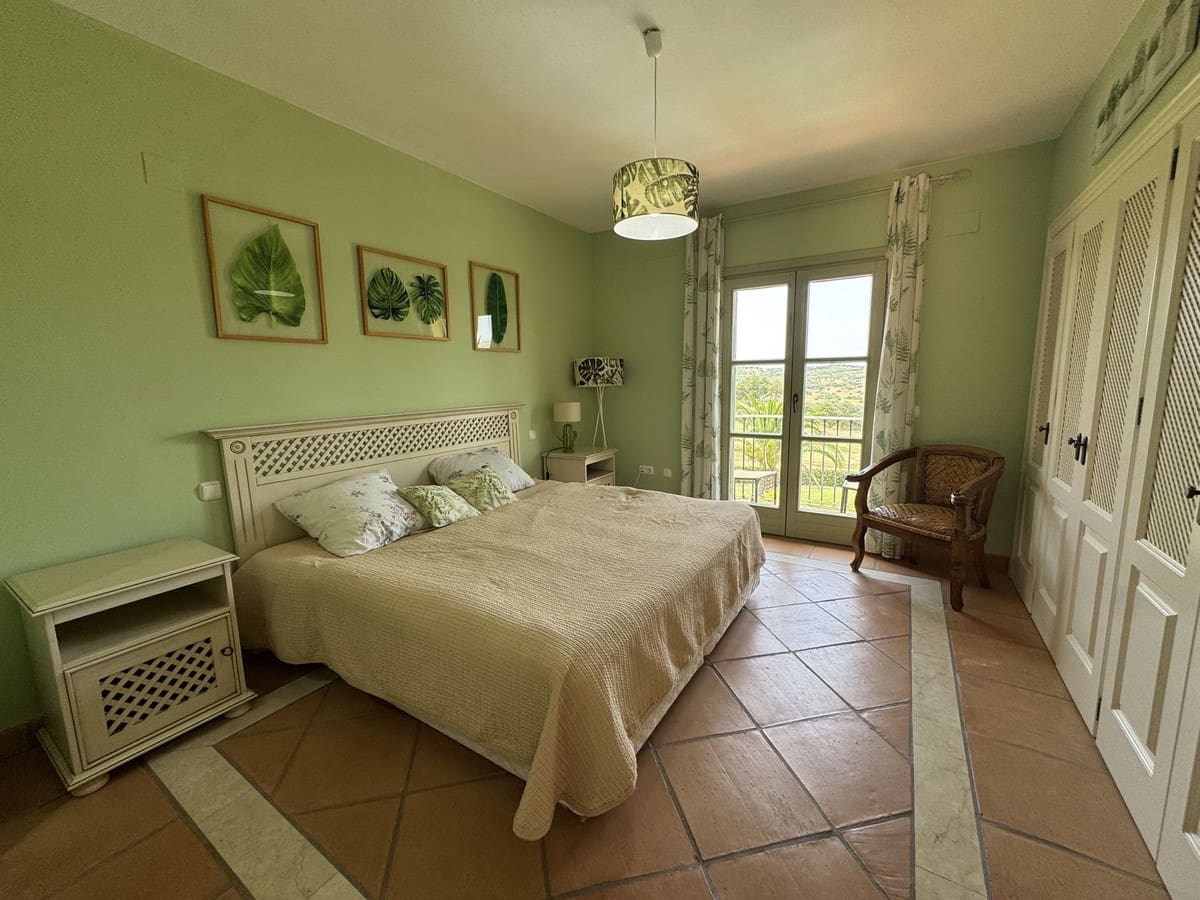 3 sypialnia Dom na sprzedaż w Sotogrande - 850 000 € (Ref: 9076660)