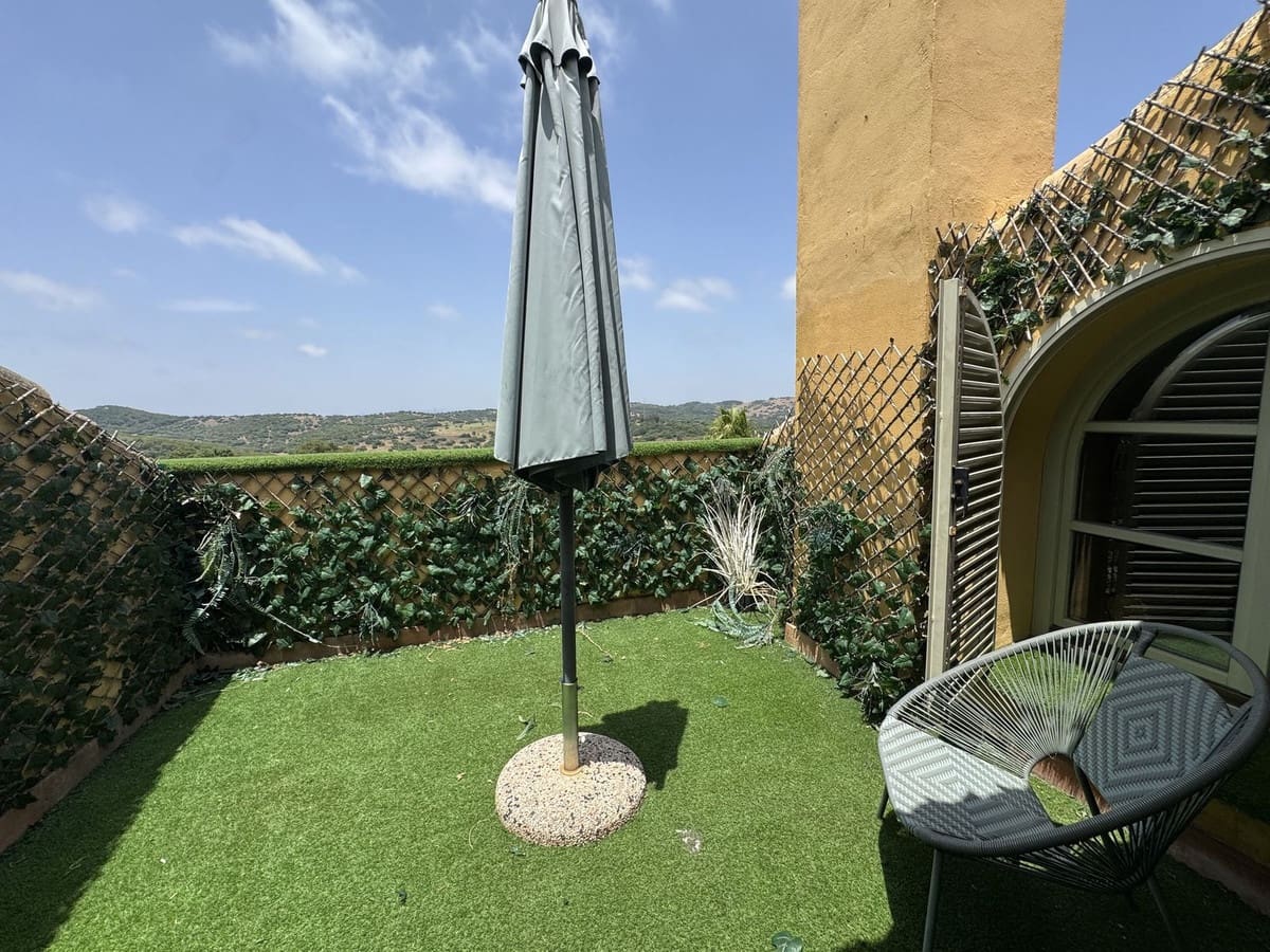 3 sypialnia Dom na sprzedaż w Sotogrande - 850 000 € (Ref: 9076660)