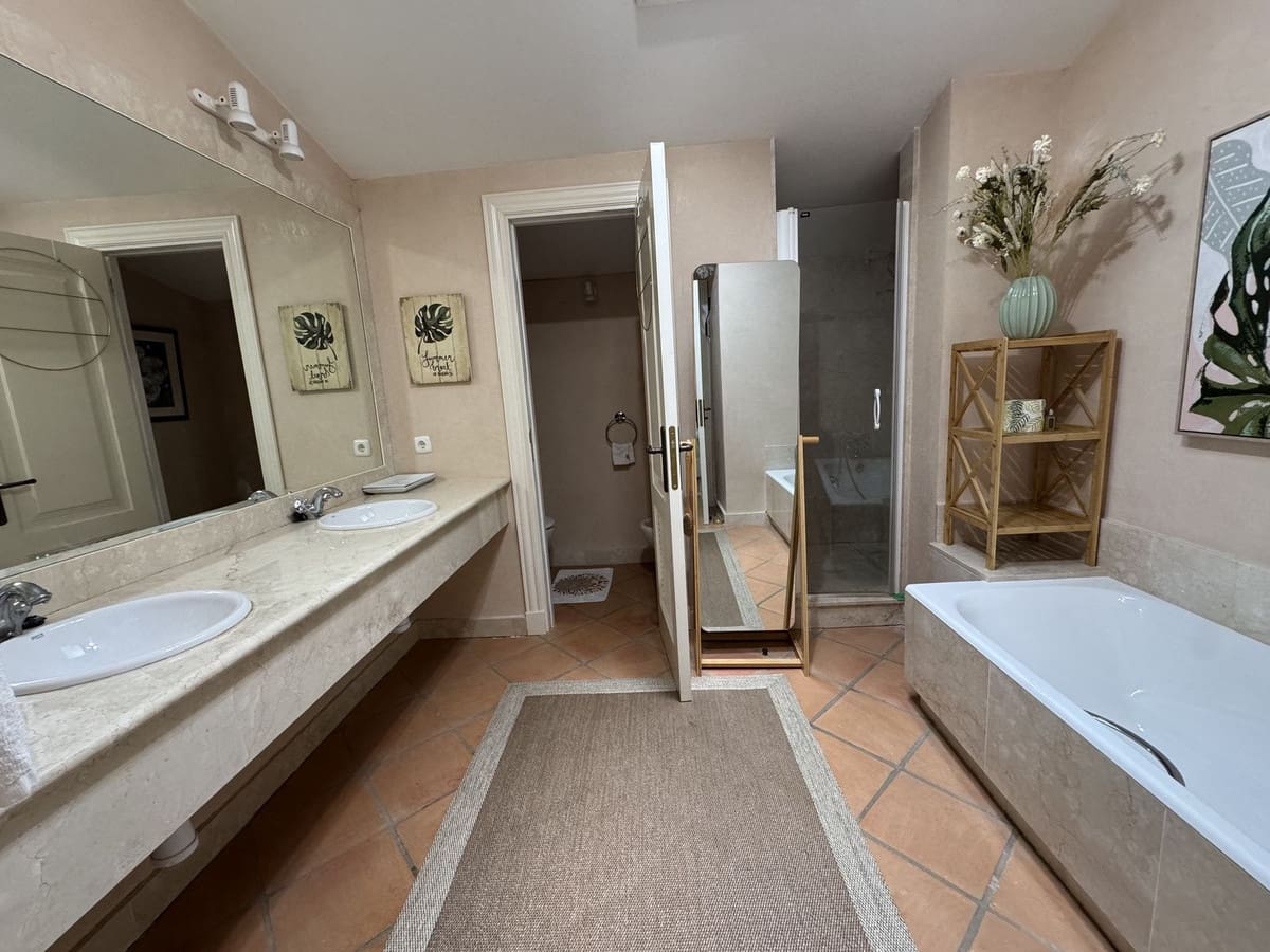 3 chambre Maison de Ville à vendre à Sotogrande - 850 000 € (Ref: 9076660)