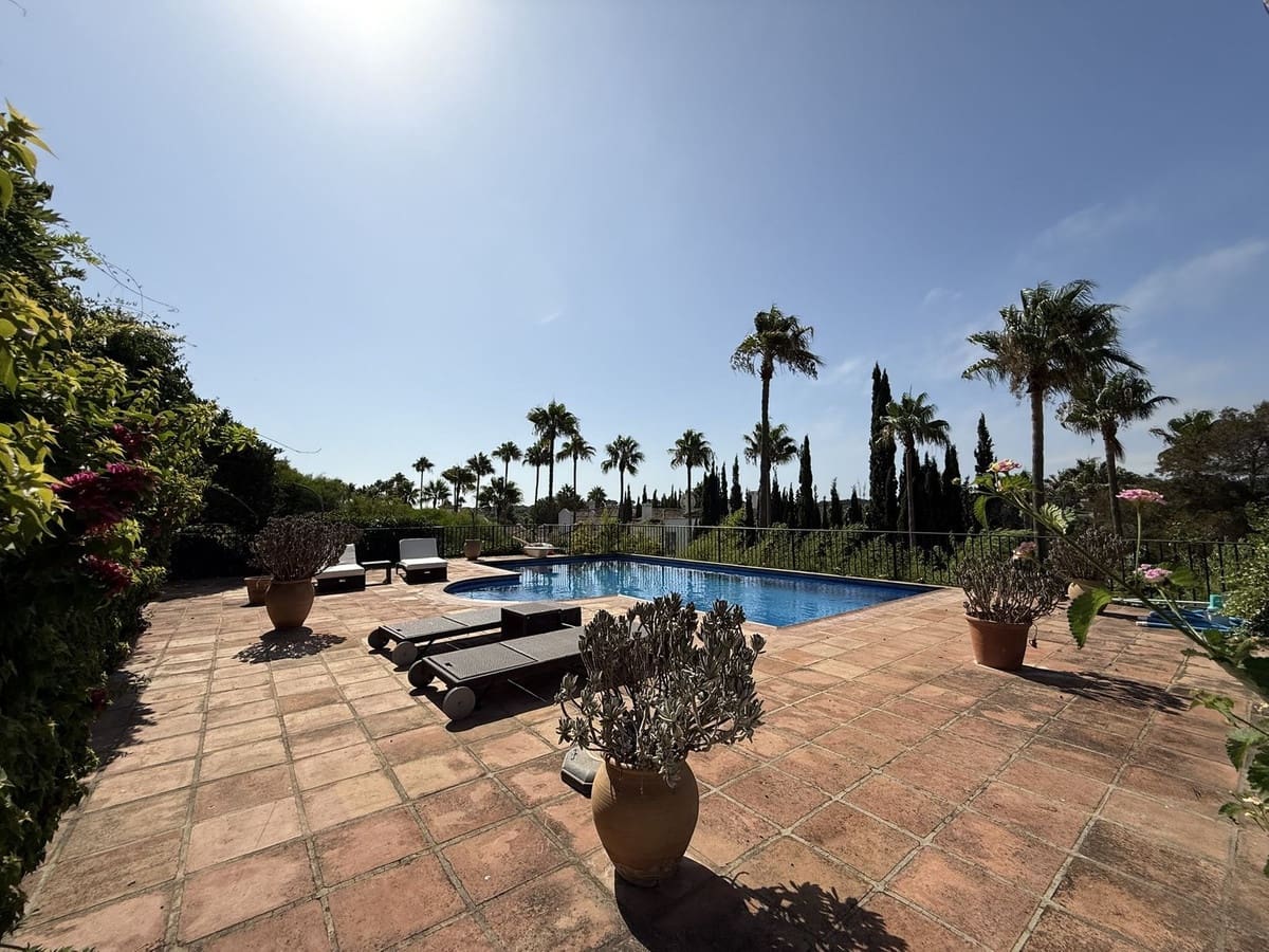 5 soverom Villa til salgs i Sotogrande med svømmebasseng - € 2 290 000 (Ref: 9148135)