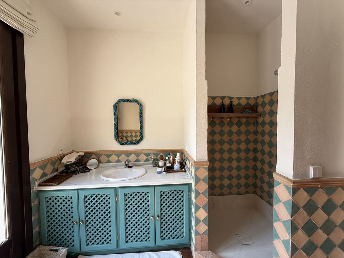 5 soverom Villa til salgs i Sotogrande med svømmebasseng - € 2 290 000 (Ref: 9148135)