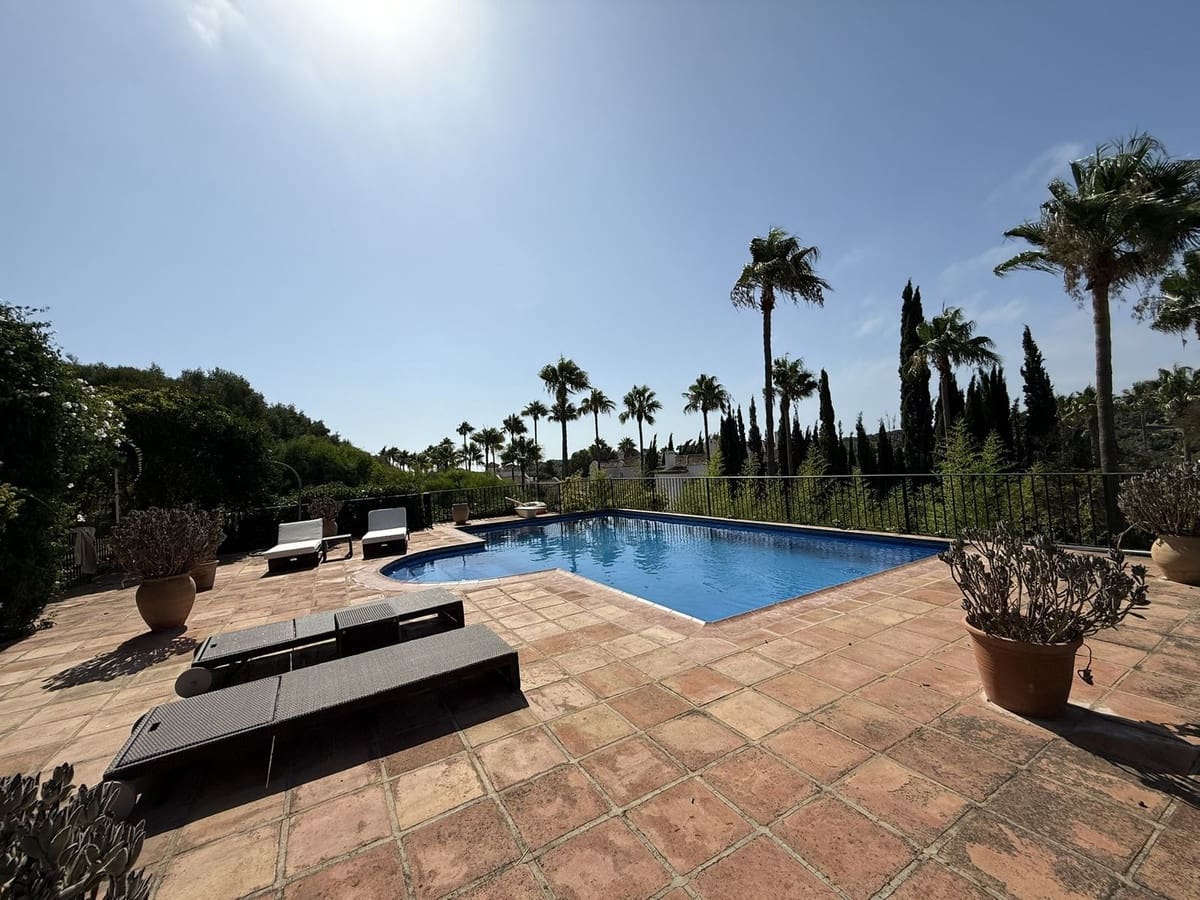 5 soverom Villa til salgs i Sotogrande med svømmebasseng - € 2 290 000 (Ref: 9148135)