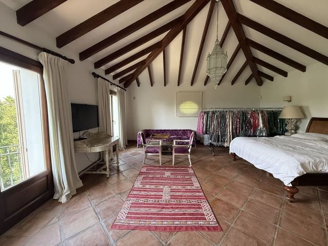 Chalet de 5 habitaciones en Sotogrande Alto, San Roque en venta con piscina - 2.290.000 € (Ref: 9148135)