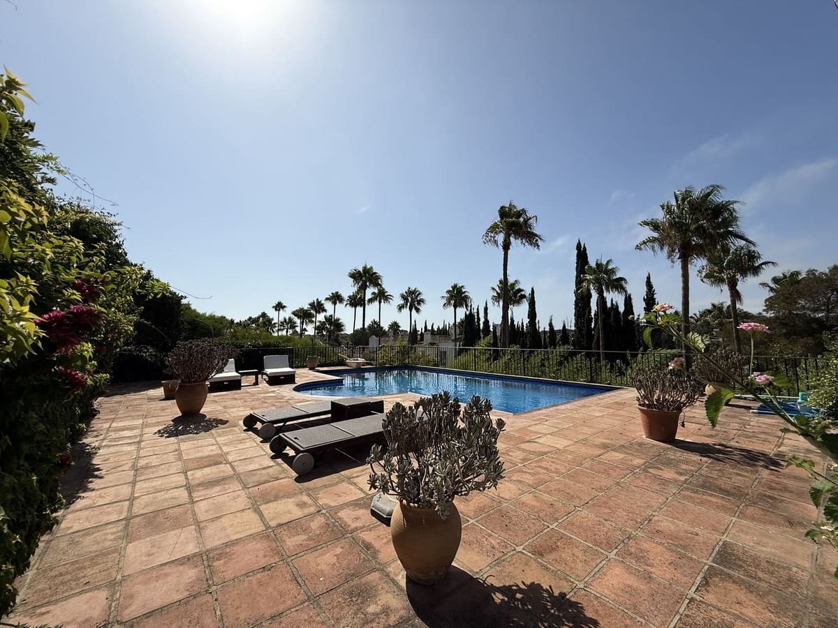5 slaapkamer Villa te koop in Sotogrande met zwembad - € 2.290.000 (Ref: 9148135)