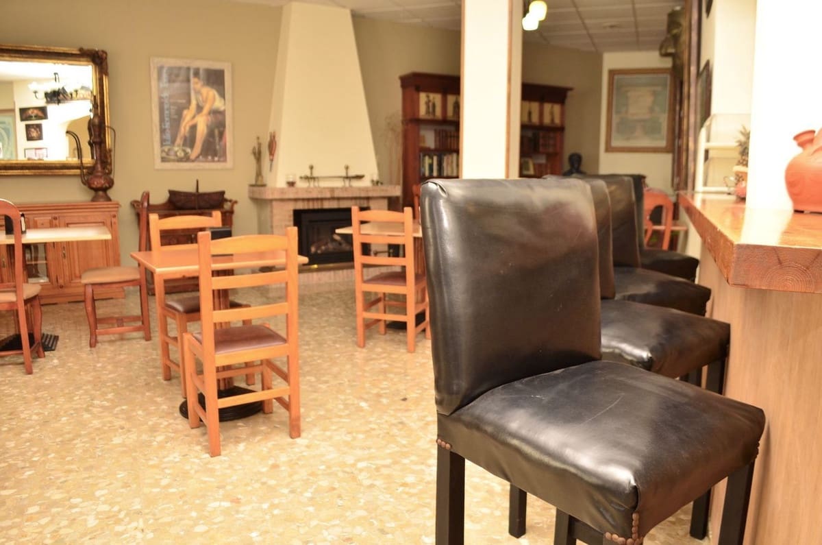 22 slaapkamer Hotel te koop in Pueblo Nuevo de Guadiaro - € 1.290.000 (Ref: 9377983)