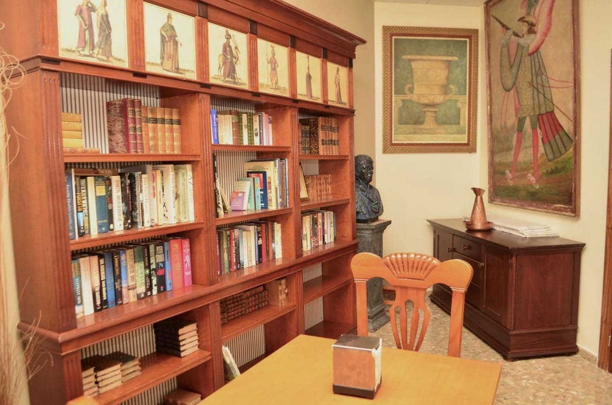 22 slaapkamer Hotel te koop in Pueblo Nuevo de Guadiaro - € 1.290.000 (Ref: 9377983)