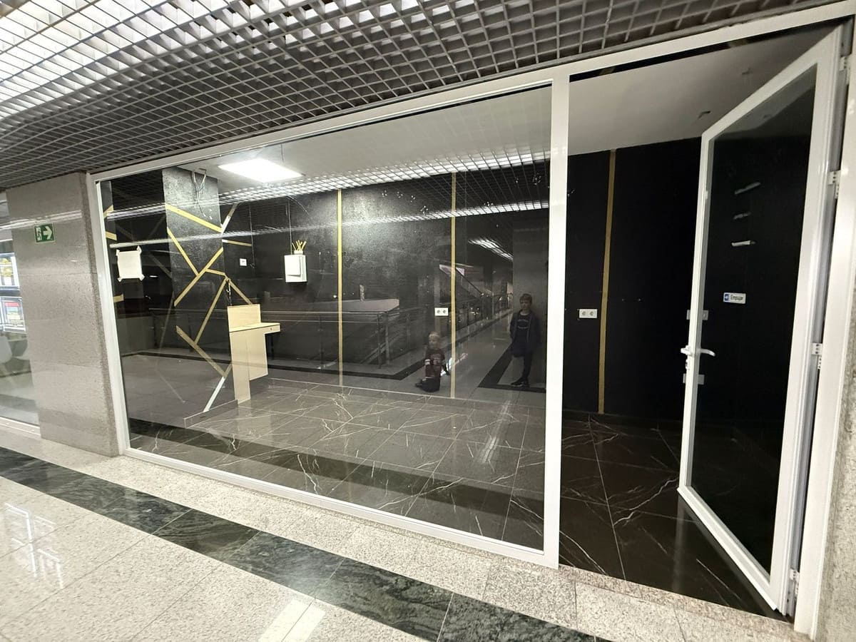 Entreprise à louer à Sotogrande - 520 € (Ref: 9491672)