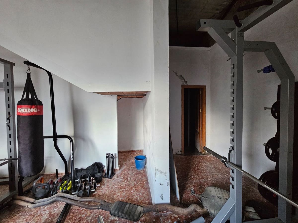 Kommersiell til salgs i San Roque - € 250 000 (Ref: 9535274)