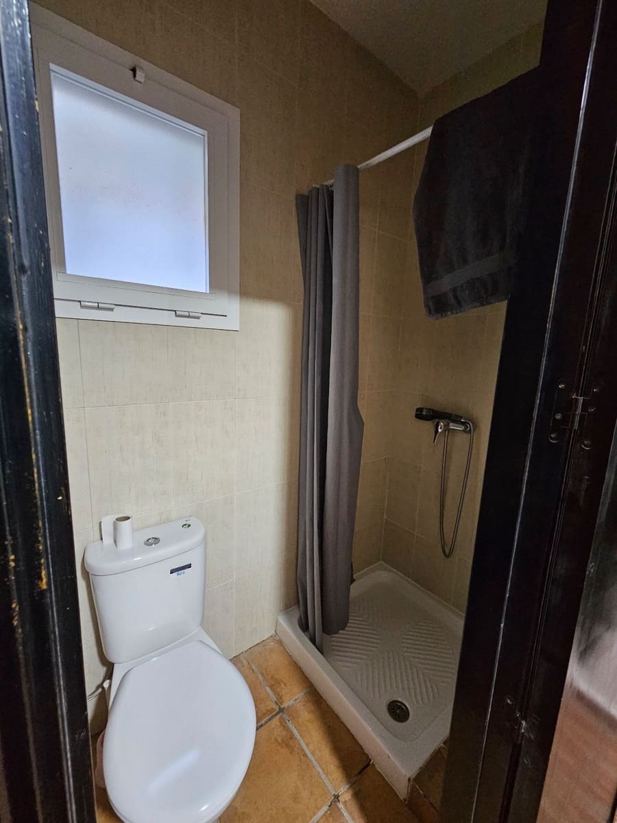 Commercial for rent in San Roque - € 1,500 (Ref: 9542341)