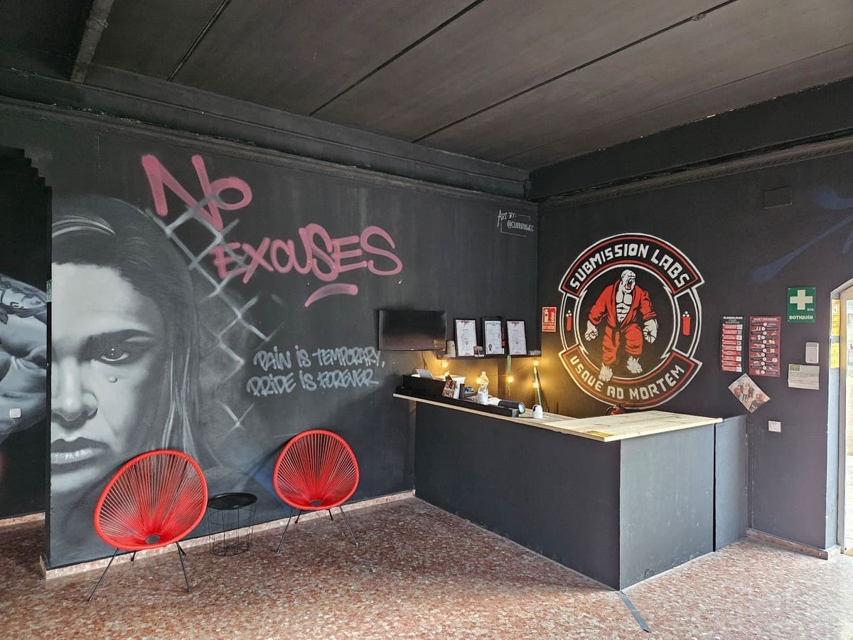 Commercial for rent in San Roque - € 1,500 (Ref: 9542341)