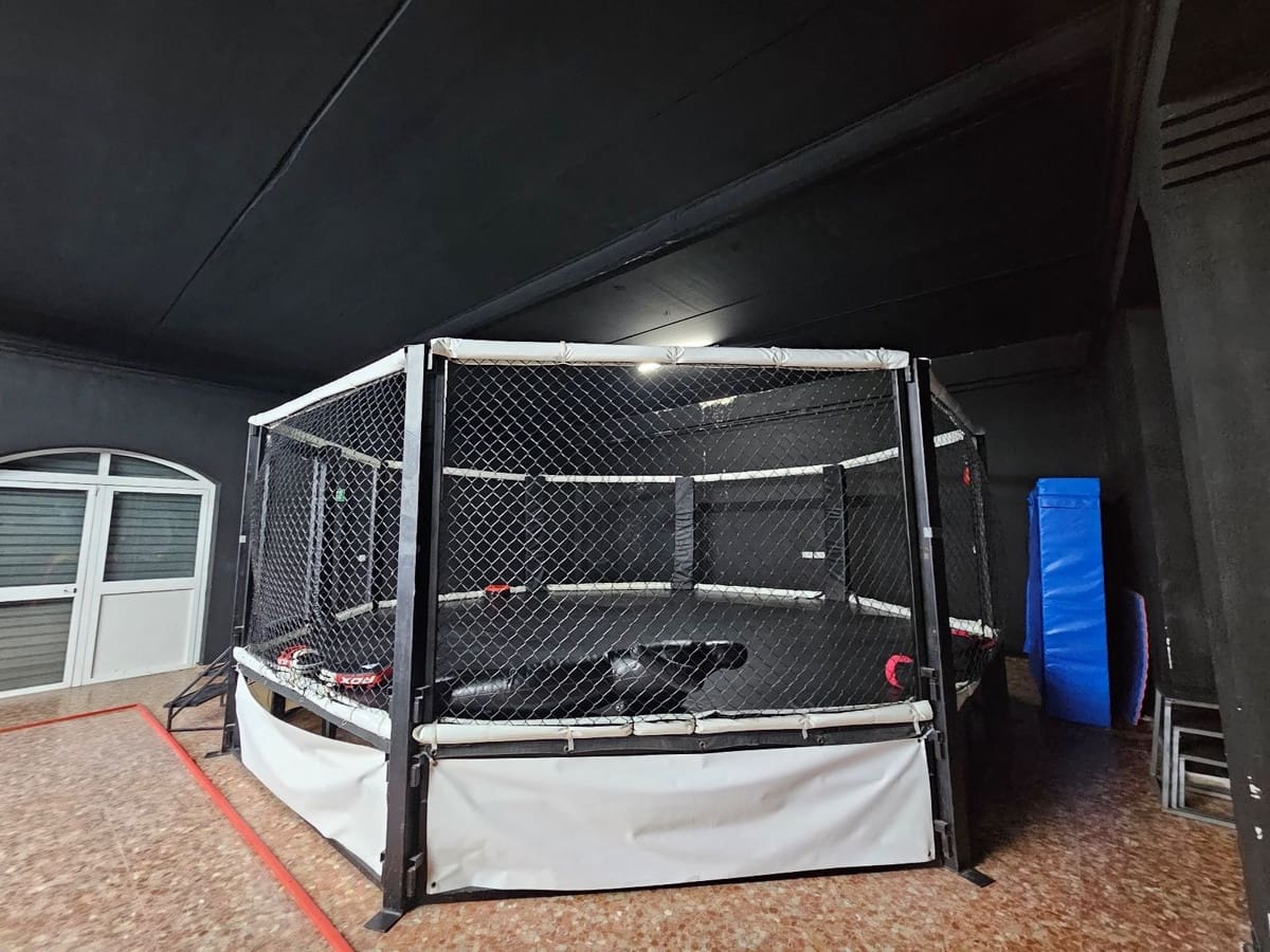 Commercial for rent in San Roque - € 1,500 (Ref: 9542341)