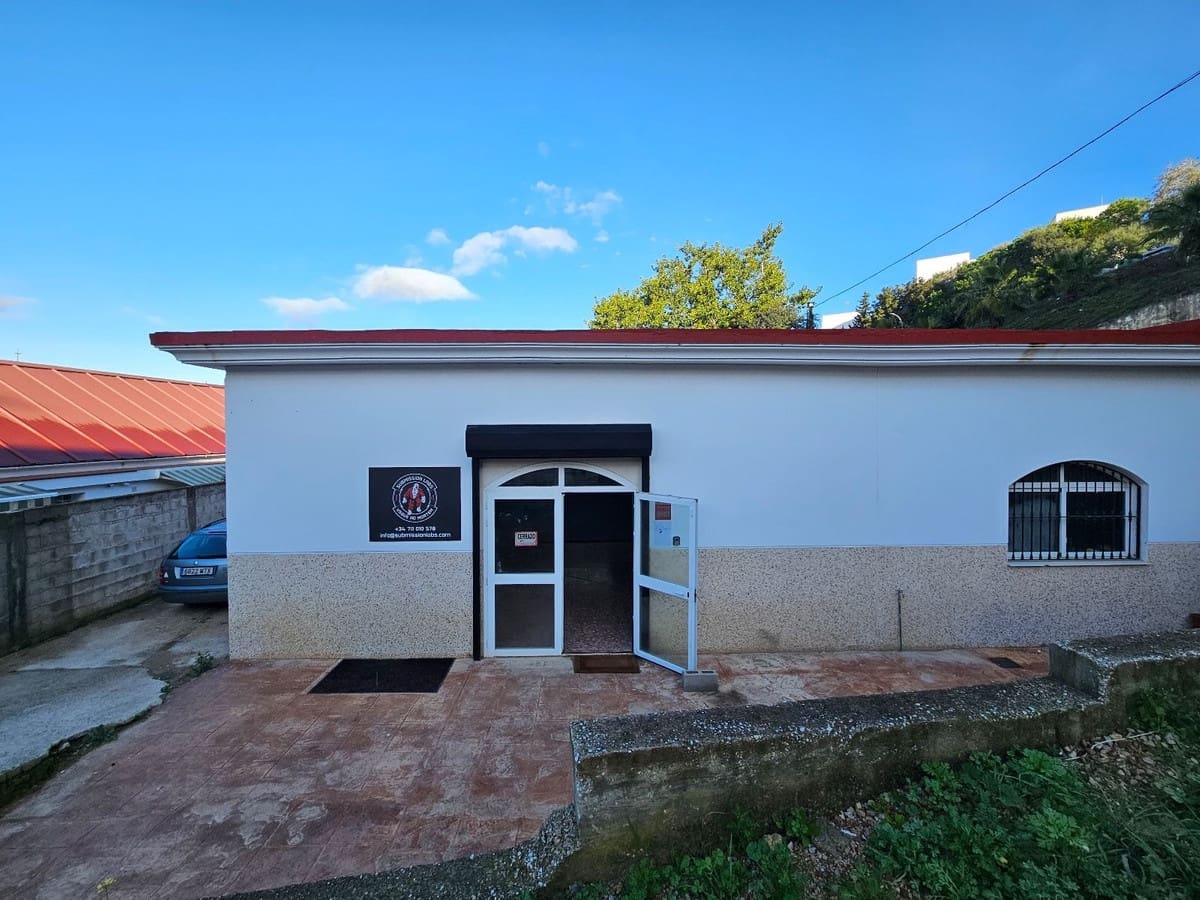 Commercial for rent in San Roque - € 1,500 (Ref: 9542341)