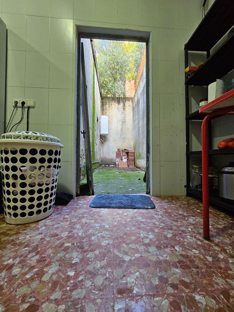 Commercial for rent in San Roque - € 1,500 (Ref: 9542341)