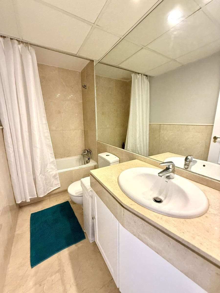 4 bedroom Apartment for rent in Sotogrande - € 2,400 (Ref: 9610120)