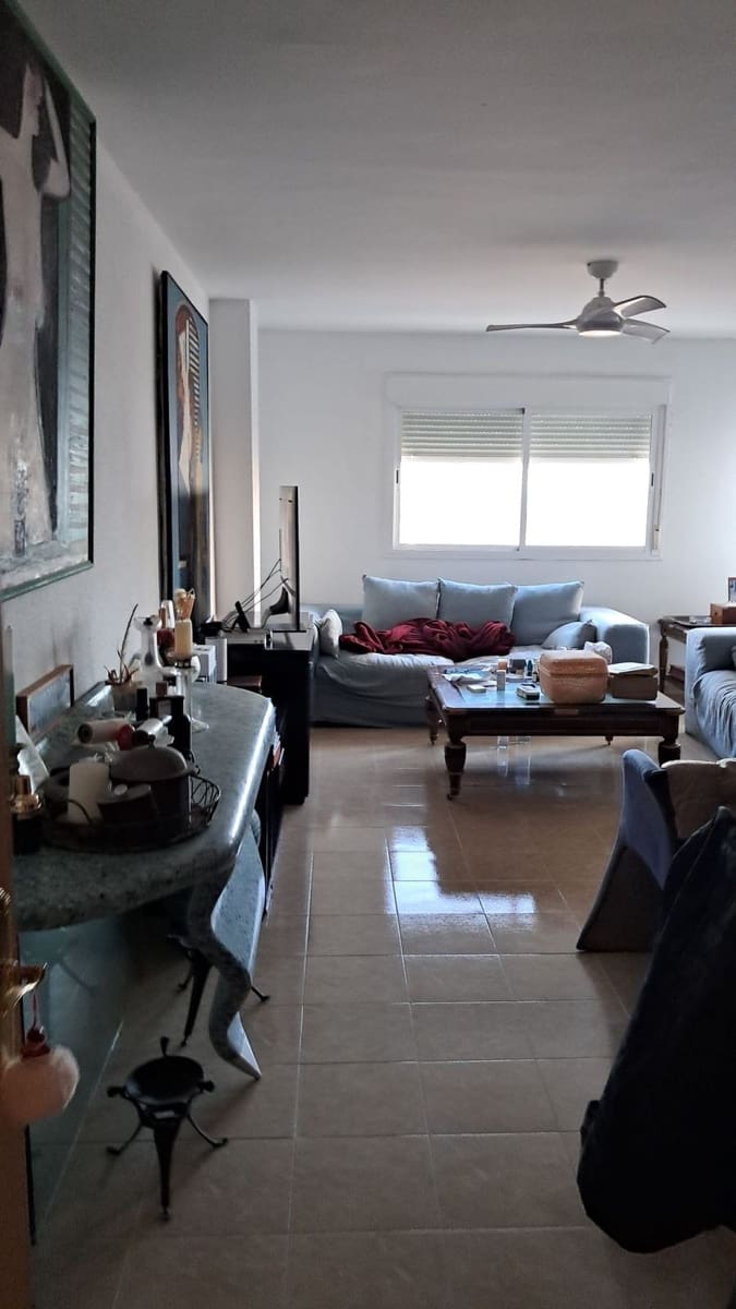3 bedroom Beach Apartment for sale in Torreguadiaro with garage - € 425,000 (Ref: 9629407)