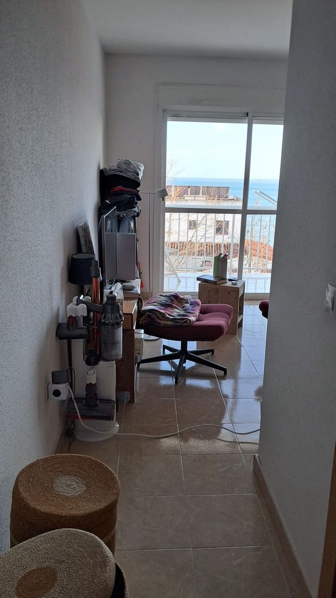 3 bedroom Beach Apartment for sale in Torreguadiaro with garage - € 425,000 (Ref: 9629407)