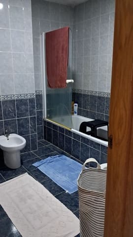 3 soverom Strandleiligheter til salgs i Torreguadiaro, San Roque med garasje - € 425 000 (Ref: 9629407)