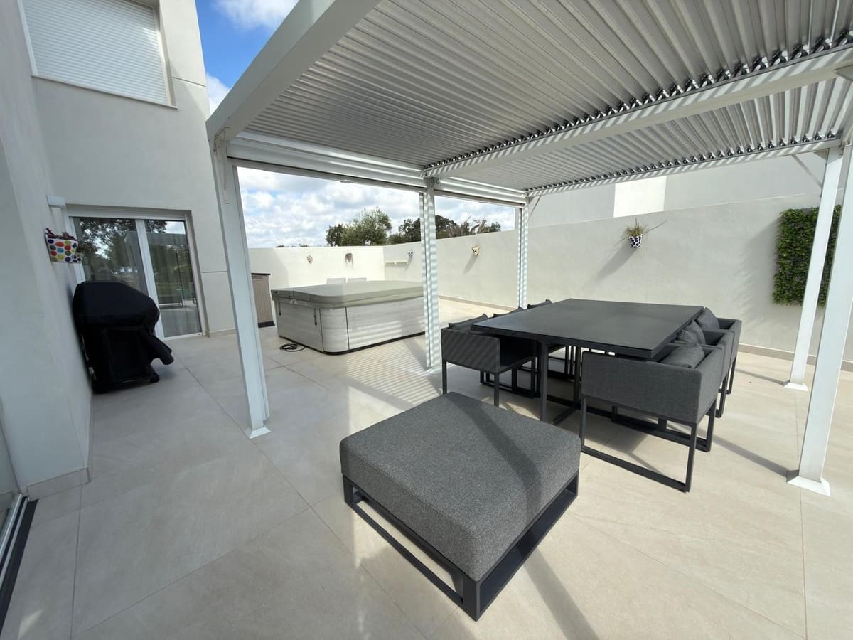 3 quarto Apartamento para venda em San Roque com piscina garagem - 659 000 € (Ref: 9720724)