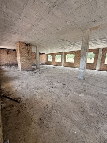 Kommersiell att hyra i Sotogrande Alto, San Roque med garage - 950 € (Ref: 9805265)