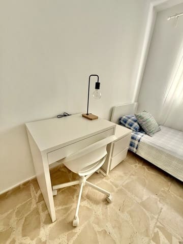 2 bedroom Apartment for sale in Pueblo Nuevo de Guadiaro, San Roque - € 298,000 (Ref: 9895181)