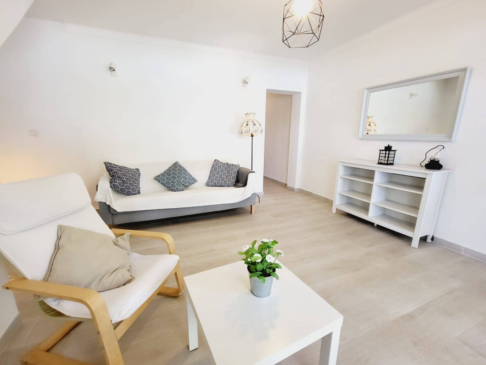 3 bedroom Beach Apartment for rent in Portocolom - € 1,250 (Ref: 10110206)