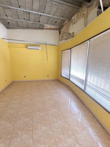3 makuuhuone Kaupallinen vuokrattavana paikassa Felanitx - 550 € (Ref: 10110209)