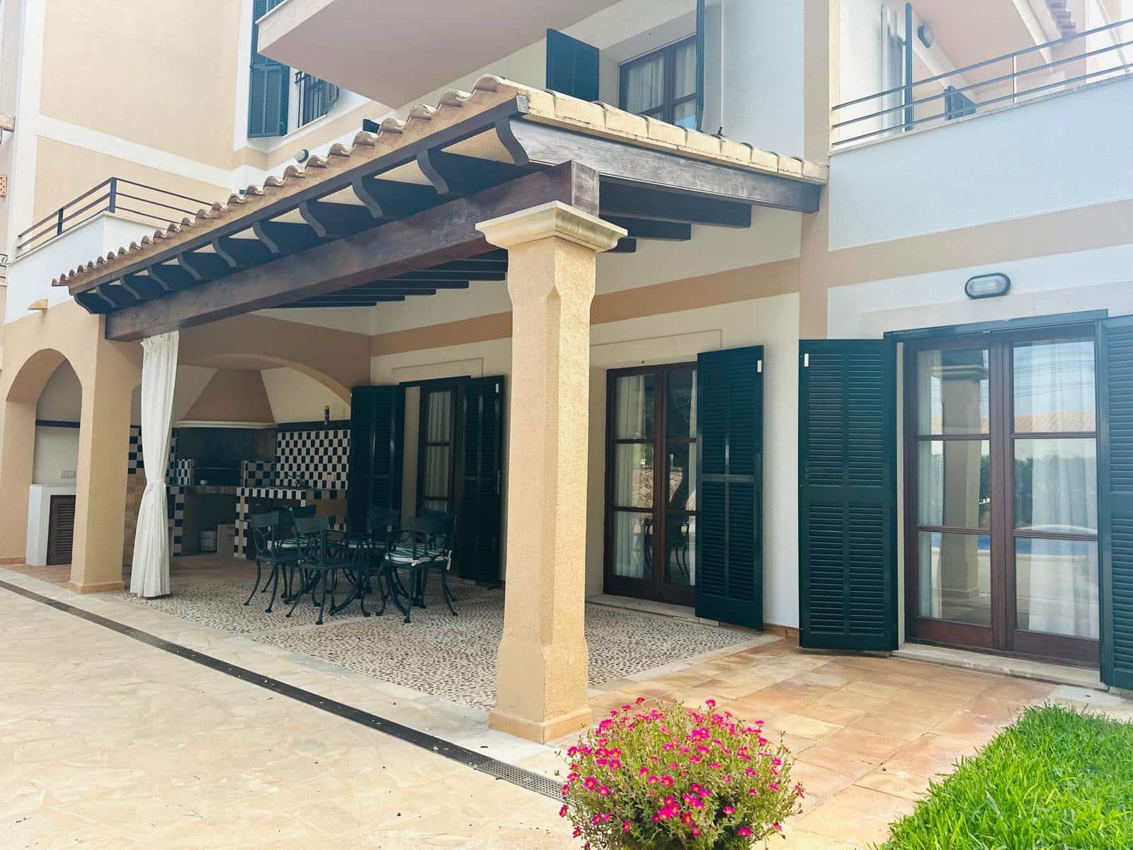 4 camera da letto Villetta Bifamiliare da affittare in Portocolom con piscina garage - 3.500 € (Rif: 10136388)