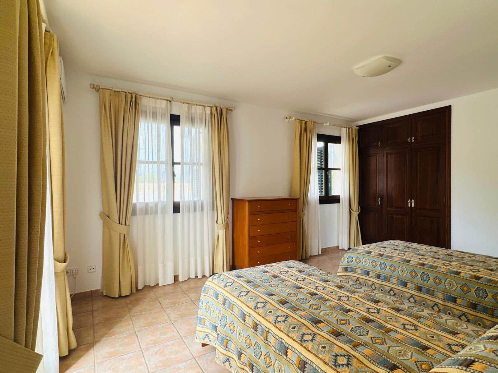 4 camera da letto Villetta Bifamiliare da affittare in Portocolom con piscina garage - 3.500 € (Rif: 10136388)