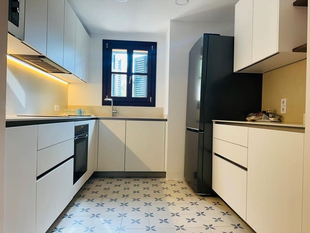 4 sypialnia Dom blizniak do wynajęcia w Portocolom, Felanitx z basenem garażem - 3 500 € (Ref: 10136388)