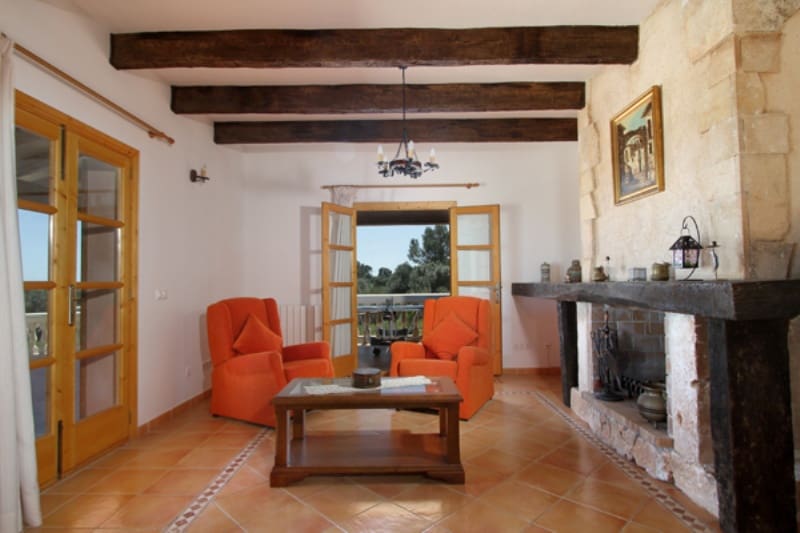 6 quarto Quinta/Casa Rural para arrendar em Portocolom com piscina garagem - 3 700 € (Ref: 10147915)