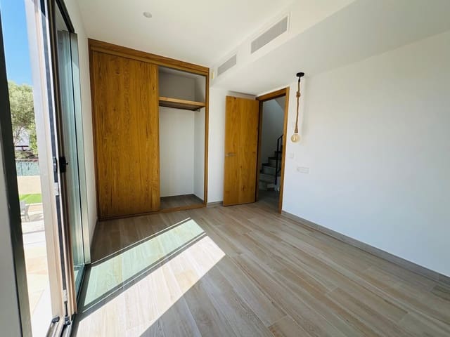 3 makuuhuone Paritalo vuokrattavana paikassa Portocolom, Felanitx mukana uima-altaan 
autotalli - 2 550 € (Ref: 10149335)