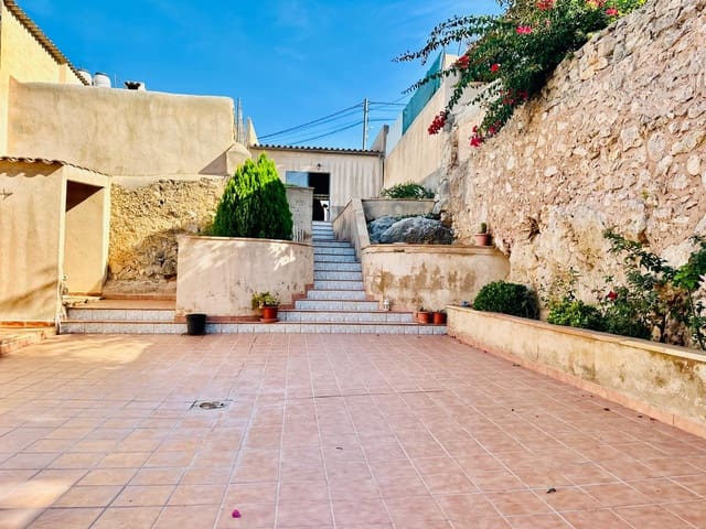 3 bedroom Townhouse for rent in Felanitx with garage - € 1,400 (Ref: 10175591)