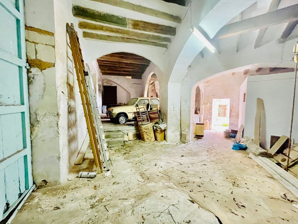 10 soveværelse Byhus til salg i Felanitx med garage - € 635.000 (Ref: 6077926)