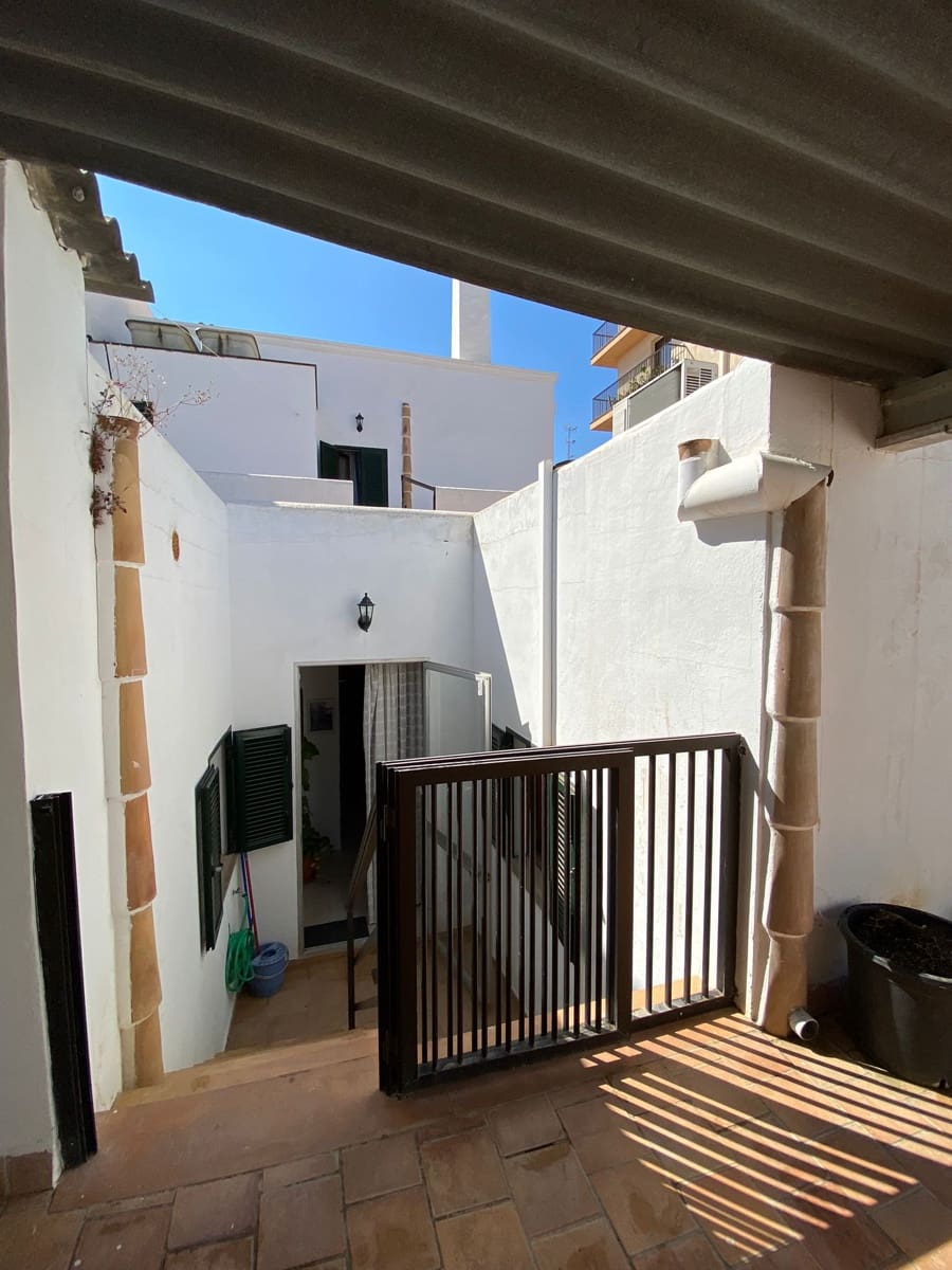 Casa de 8 habitaciones en Felanitx en venta - 595.000 € (Ref: 7376670)