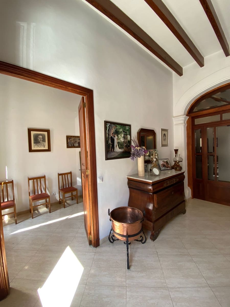 Casa de 8 habitaciones en Felanitx en venta - 595.000 € (Ref: 7376670)