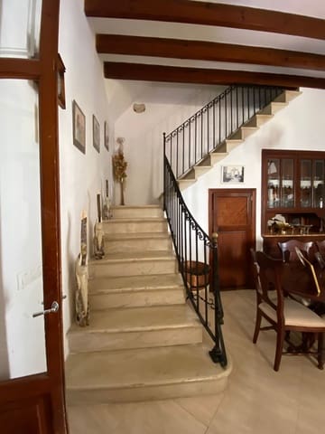 Casa de 8 habitaciones en Felanitx en venta - 595.000 € (Ref: 7376670)