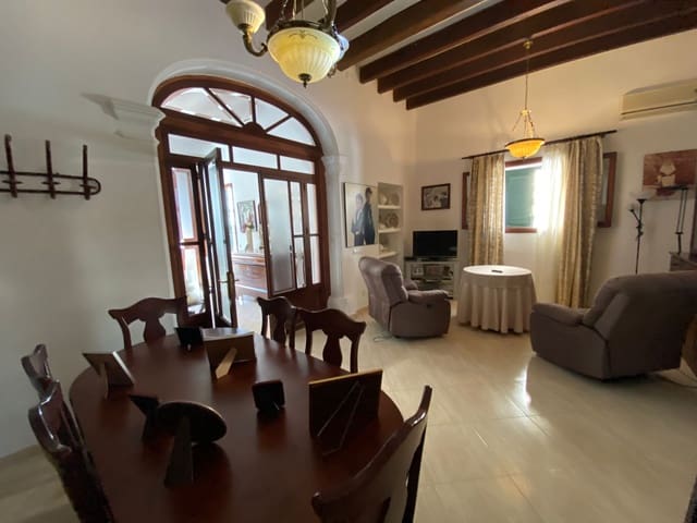 Casa de 8 habitaciones en Felanitx en venta - 595.000 € (Ref: 7376670)