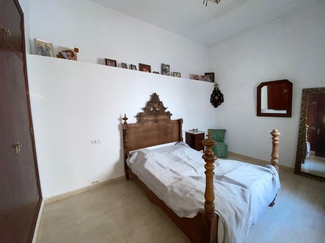 Casa de 8 habitaciones en Felanitx en venta - 595.000 € (Ref: 7376670)