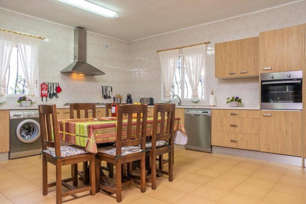 5 quarto Moradia para venda em Portocolom com piscina - 1 995 000 € (Ref: 7555741)