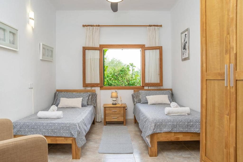 5 quarto Moradia para venda em Portocolom com piscina - 1 995 000 € (Ref: 7555741)