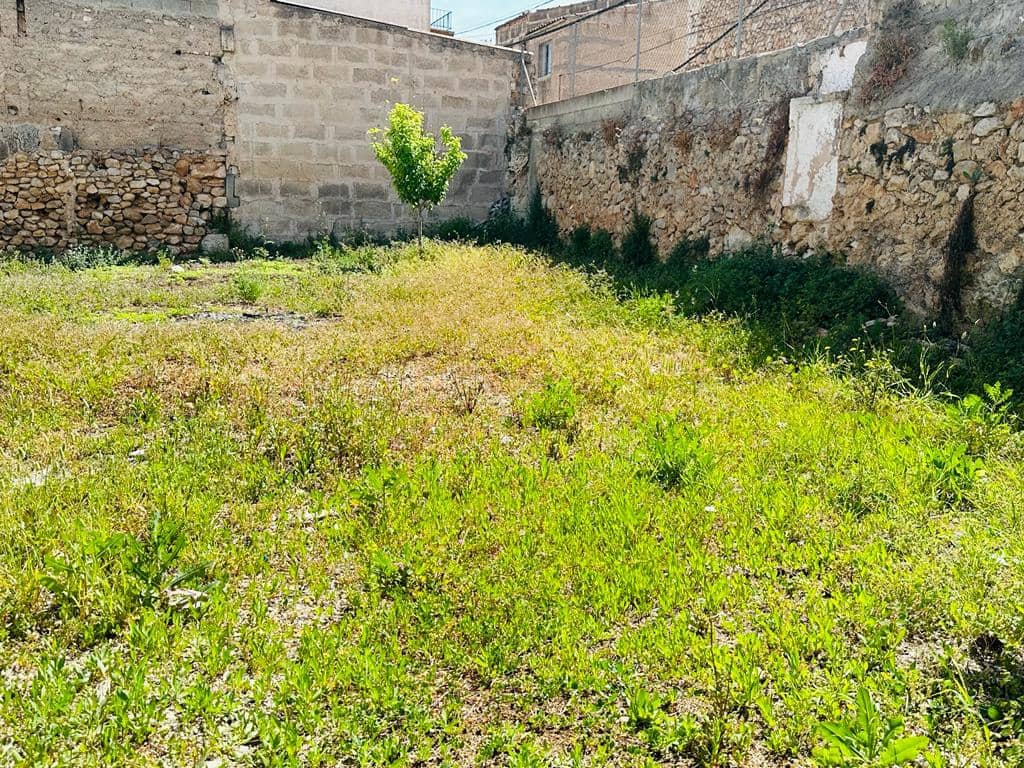 4 bedroom Townhouse for sale in Felanitx with garage - € 350,000 (Ref: 7555750)